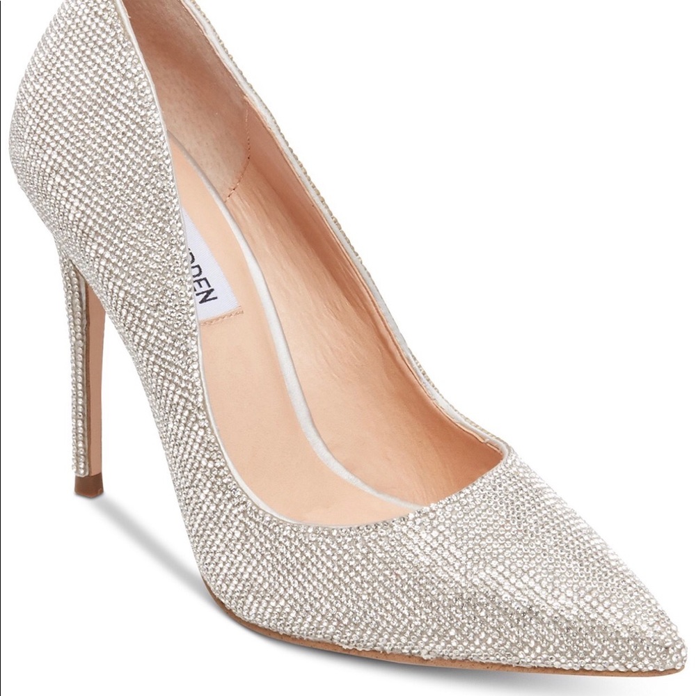 Steve Madden daisie rhinestone pumps